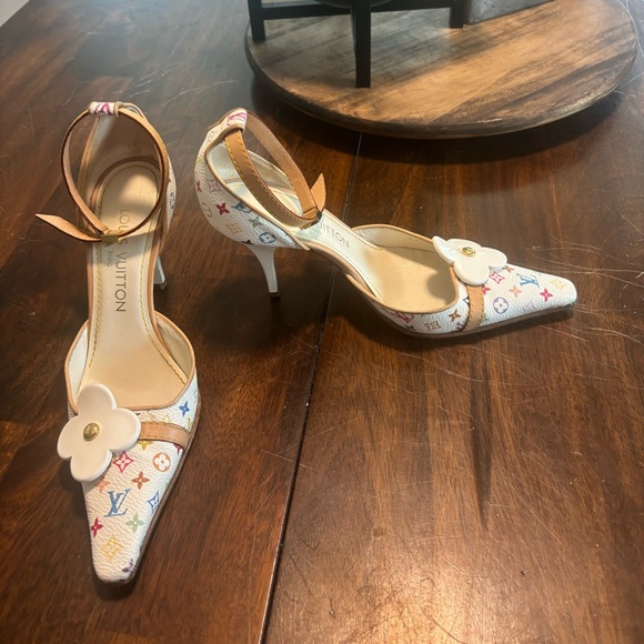 Multi White LV Heels - Picture 1 of 4